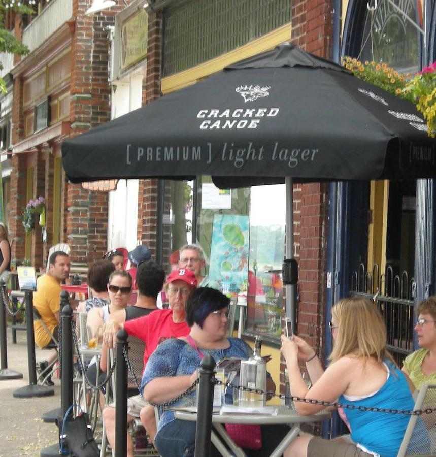 Canalside Restaurant, Inn & Kitchen Store Port Colborne Exterior foto